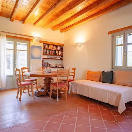 Luxury Jolly In Paros Isterni Villa Isterni (Paros)